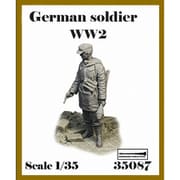 AR35087 1/35 WWII ドイツ パンツァーファウストを持つ冬季装備の下士官 [組立式プラスチックモデル]