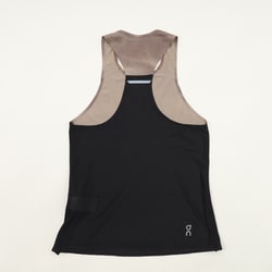 On ランニングトップ　長袖ブラック　レディースS ヨドバシ.com - オン On パフォーマンスタンクAOP レディース