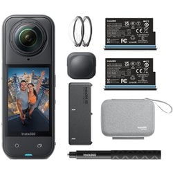 Insta360 X5 エッセンシャルバンドル（Insta360 X5＋標準レンズガード＋114cm見えない自撮り棒＋レンズキャップ＋予備バッテリー＋万能急速充電ケース＋収納ケース） CINSAAHA-X504