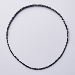 UNrust UN-201T [Lucis-ルーキス 磁気ネックレス テラヘルツ 70cm 管理医療機器]