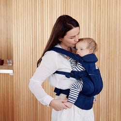 ★美品★ Ergobaby エルゴベビー オムニ ブリーズ ミッドナイトブルー 楽天市場】抱っこ紐 エルゴベビー オムニ ブリーズ エルゴ