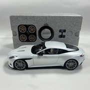 8241221W 1/18 アストンマーティン DB12 2024 交換用ホイール付属 ホワイト [ダイキャストミニカー]