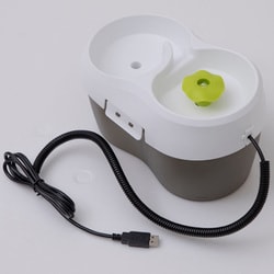 CatH2O トルネード 2L ペット用自動給水機 グリーン/ブラック