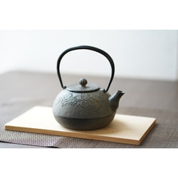 鉄瓶 鉄瓶 (Prototype) – Yuya Kobayashi