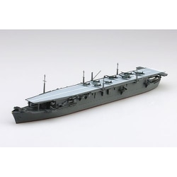 ウォーターライン No.207 1/700 日本海軍 航空母艦 大鷹 [組立式プラスチックモデル]
