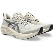 ノヴァブラスト 5 メンズ ランニングシューズ OATMEAL/BLACK（250） 25cm 1011B974