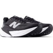 フューエルセルレベルv5 レディース ランニングシューズ Black with nb 103 white and silver metallic 25cm WFCXLK5D