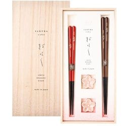 さくらさく 桜華ペア 落雁箸置付 箸23cm/21cm 食洗機可 日本製 ギフトセット 桐箱入 S-12190
