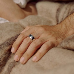 オーラリング　シルバー　US11 Amazon.co.jp: Oura Ring 第4世代 – シルバー – サイズ11