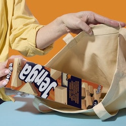 ハズブロ ジェンガ クラシック 2018年発売版 Amazon | ハズブロ(HASBRO) ジェンガ ゲーム JENGA 天然木使用の