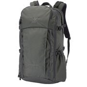 トリビュート40 デイパック 40L Dark Charcoal（1210） 501233