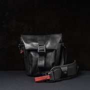 パイロットシリーズ パイロット アップグレード レザーカメラバッグ 2L ブラック BPT07-BL-LE