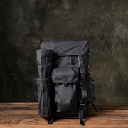 NEW City Explorerシリーズ NEW COMMANDER バックパック 21L チャコールブラック BNC01-CBL
