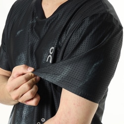 オン On ペース メッシュ T メンズ ランニングウェア シャツ 黑 XL Men's Pace Mesh-T | Black | On Japan