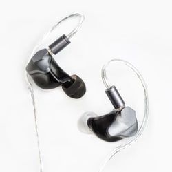 Zephyr カナル型イヤホン ハイブリッドドライバー（1DD＋1BA）搭載 KOA-ZEPHYR