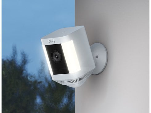 Ring Spotlight Cam Plus（未開封・新品）追加バッテリー付き Amazon.co.jp: Ring Spotlight Cam Plus, Battery (リング