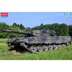 13428 1/72 レオパルド2A4 [組立式プラスチックモデル]