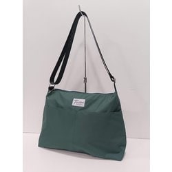 DF-1502 [軽量ポリ 前ポケット付き ショルダーバッグ グリーン]