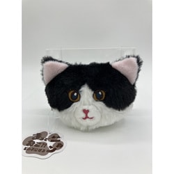 まるでネコ？！ チャームポーチ ハチワレ