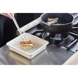 おもてなしトレー（小）ホワイト OM-011