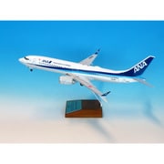 NH11020 1/100 737-8 JA030A スナップフィットモデル （ギア・WiFiレドーム・木製台座プレート付） [組立式プラスチックモデル]