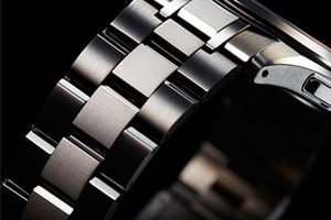 スーパーチタニウム