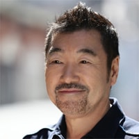 山岸 伸