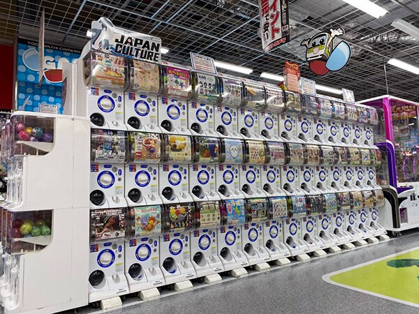 ヨドバシ Com ヨドバシカメラ体験コーナー ガチャガチャ