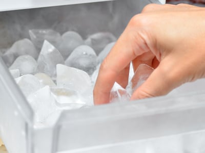 常に氷をストックしておけるので便利な自動製氷機能