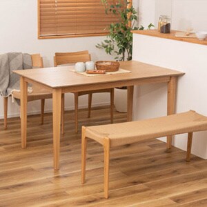 ルームエッセンスの家具