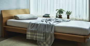 ベッドフレーム