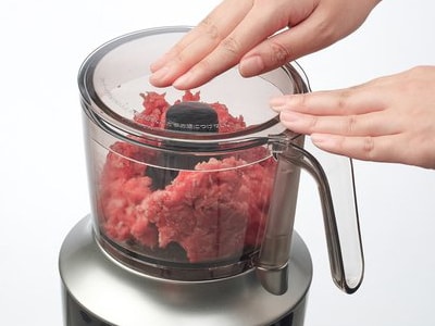 食材を刻んで料理の下ごしらえに使える「フードプロセッサー」