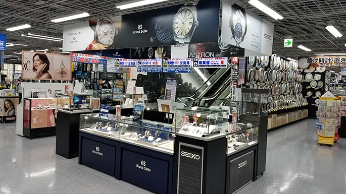 ヨドバシカメラ マルチメディア梅田 2F時計コーナー
